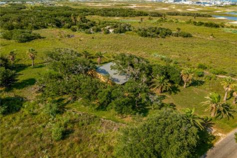 1222 Smokehouse Road Rockport TX 78382