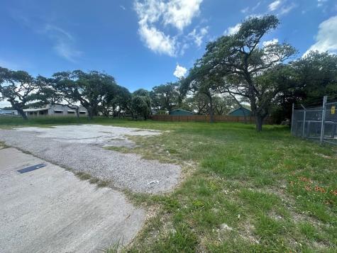 1502 Highway 35 N Rockport TX 78382