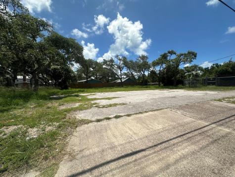 1502 Highway 35 N Rockport TX 78382