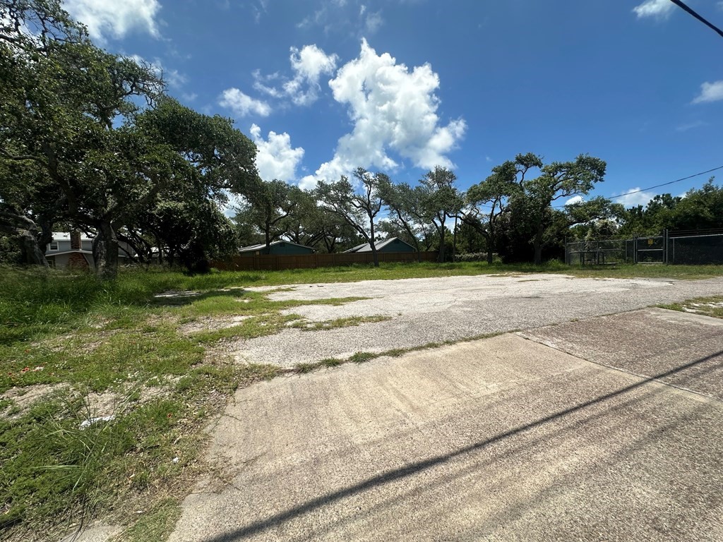1502 Highway 35 N Rockport TX 78382