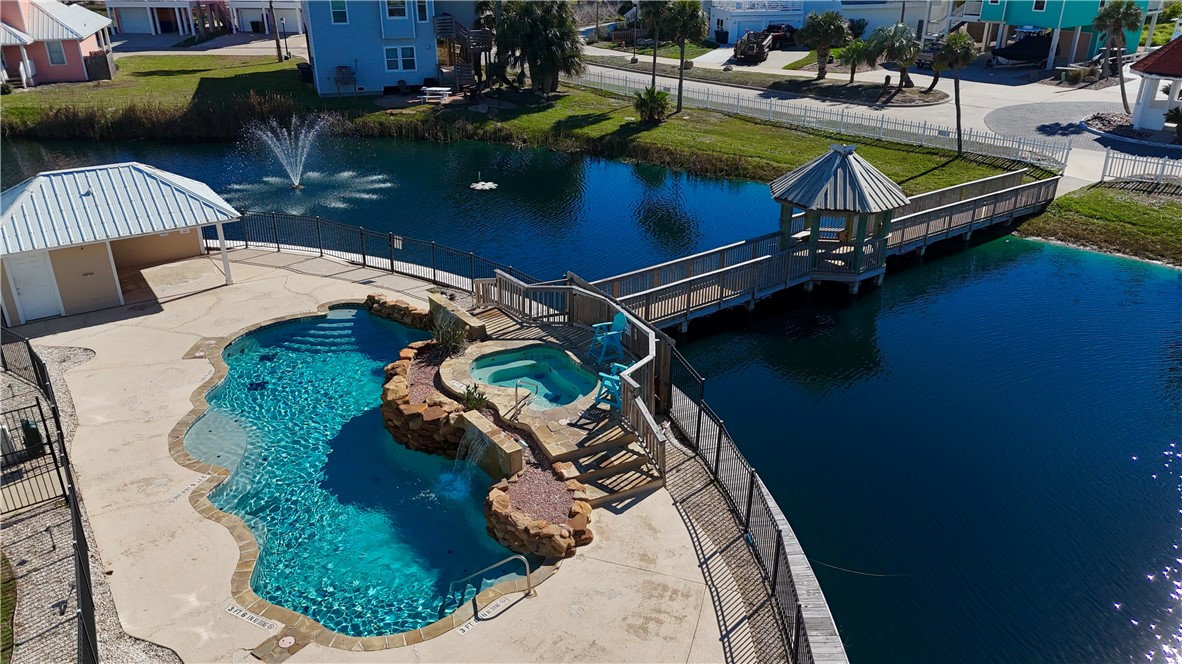 162 La Concha Blvd.#4 Port Aransas TX 78373