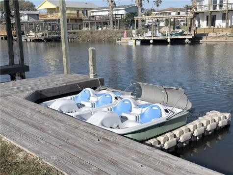 101 Caribbean Drive 25 Corpus Christi TX 78418
