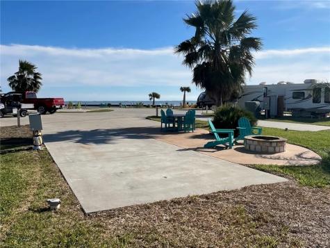 101 Caribbean Drive 25 Corpus Christi TX 78418