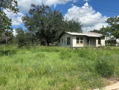 1207 And 1209 Florida Pleasanton TX 78064