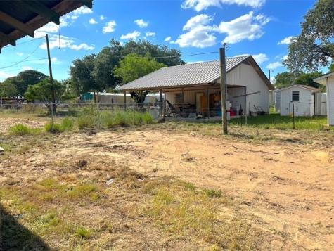 1207 And 1209 Florida Pleasanton TX 78064