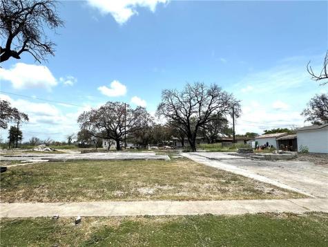 821 Hamilton Street Sinton TX 78387