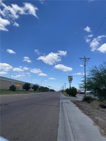 1701 S Highway 281 Falfurrias TX 78355