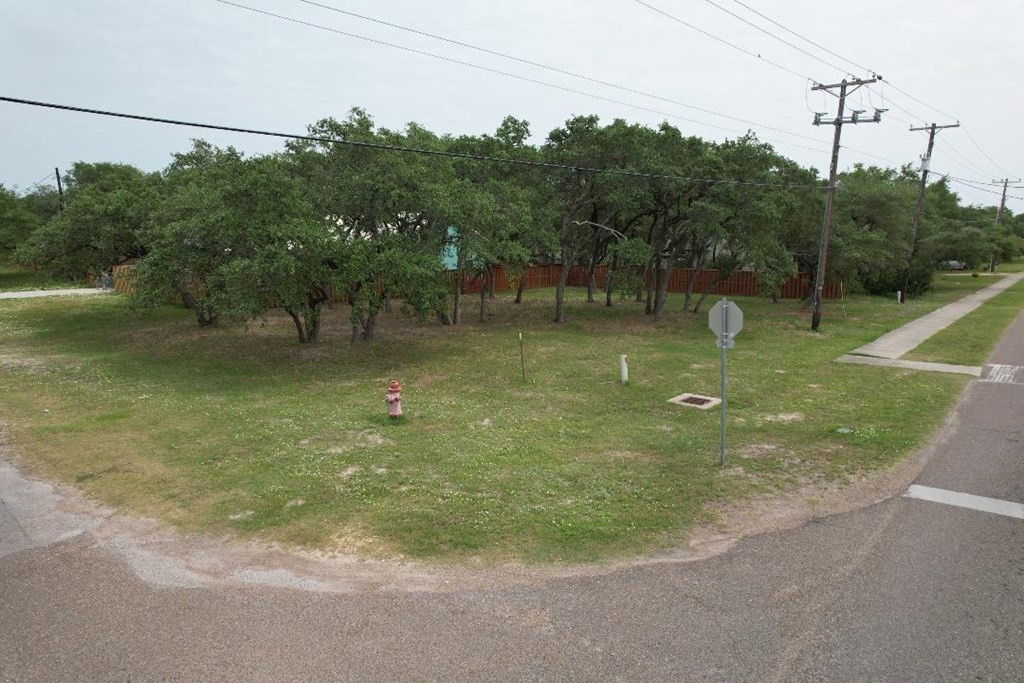 901 W Linden Street Rockport TX 78382