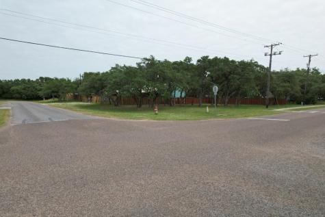 901 W Linden Street Rockport TX 78382