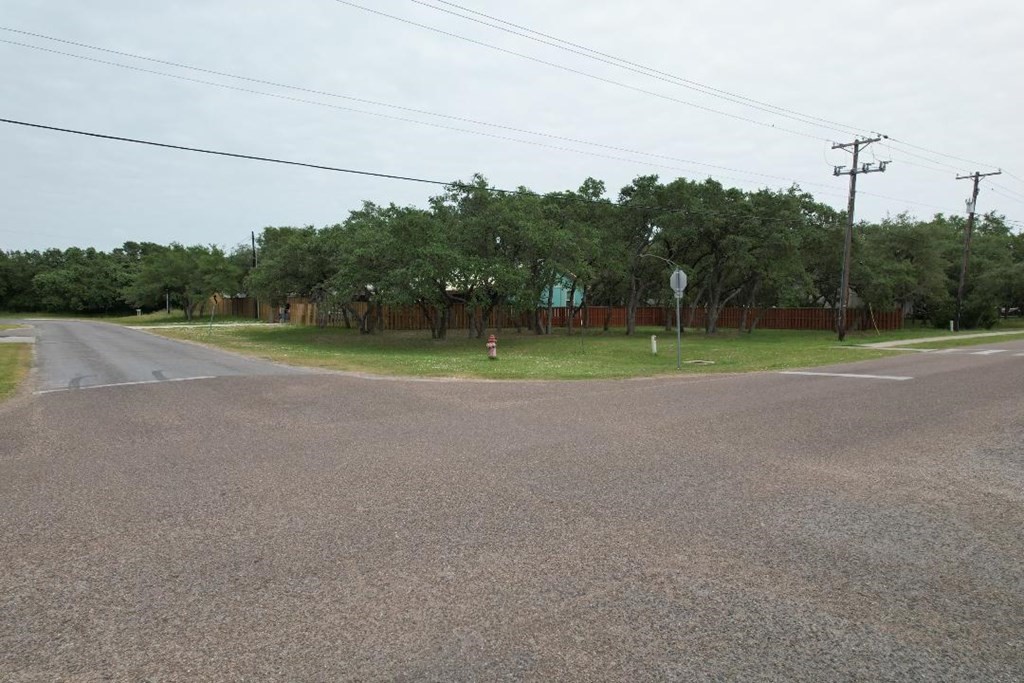 901 W Linden Street Rockport TX 78382