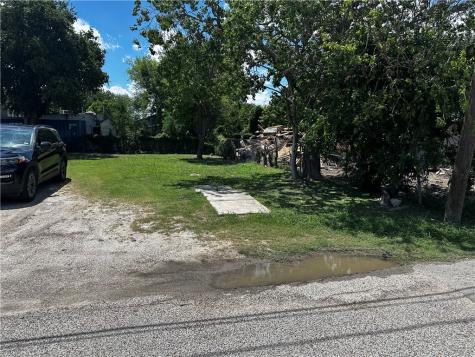 207 Spruce Street Corpus Christi TX 78408