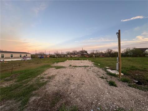 344 Packinghouse Taft TX 78390