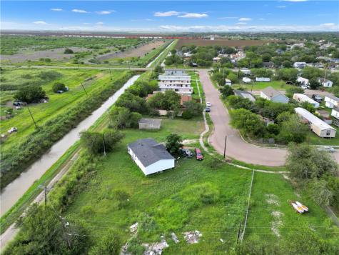 1003 John Wayne Drive Robstown TX 78380