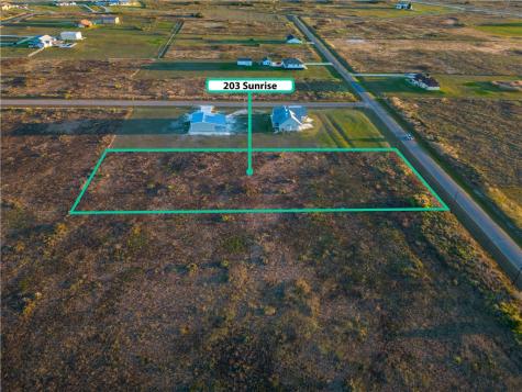 203 Sunrise Rockport TX 78382