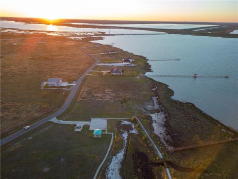 203 Sunrise Rockport TX 78382