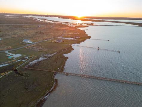 203 Sunrise Rockport TX 78382