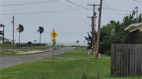 1404 S Church Street Rockport TX 78382