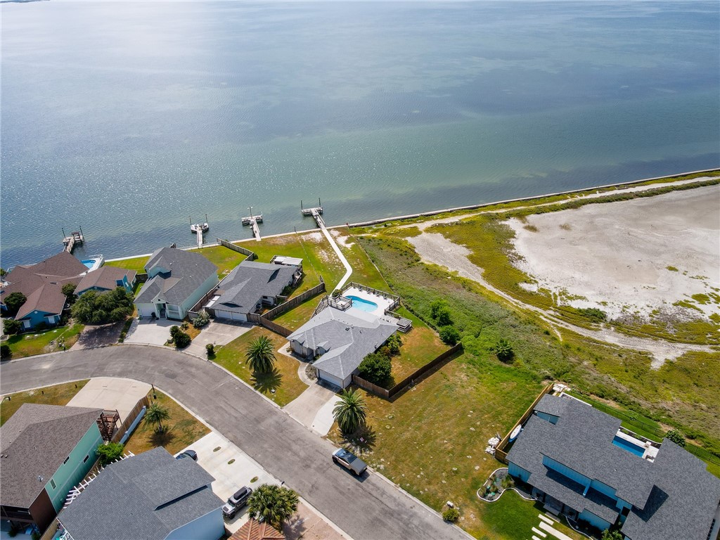 213 Bayview Drive Aransas Pass TX 78336