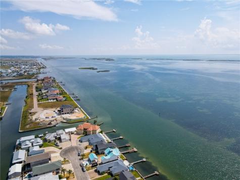 213 Bayview Drive Aransas Pass TX 78336