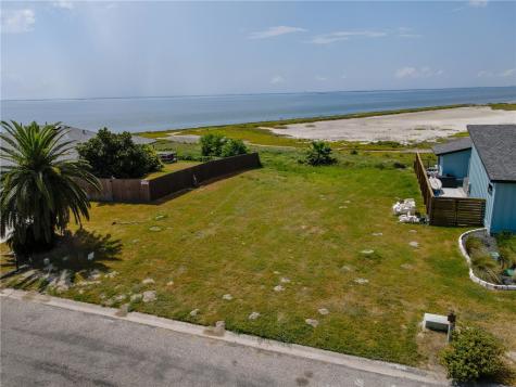 213 Bayview Drive Aransas Pass TX 78336