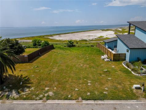 213 Bayview Drive Aransas Pass TX 78336