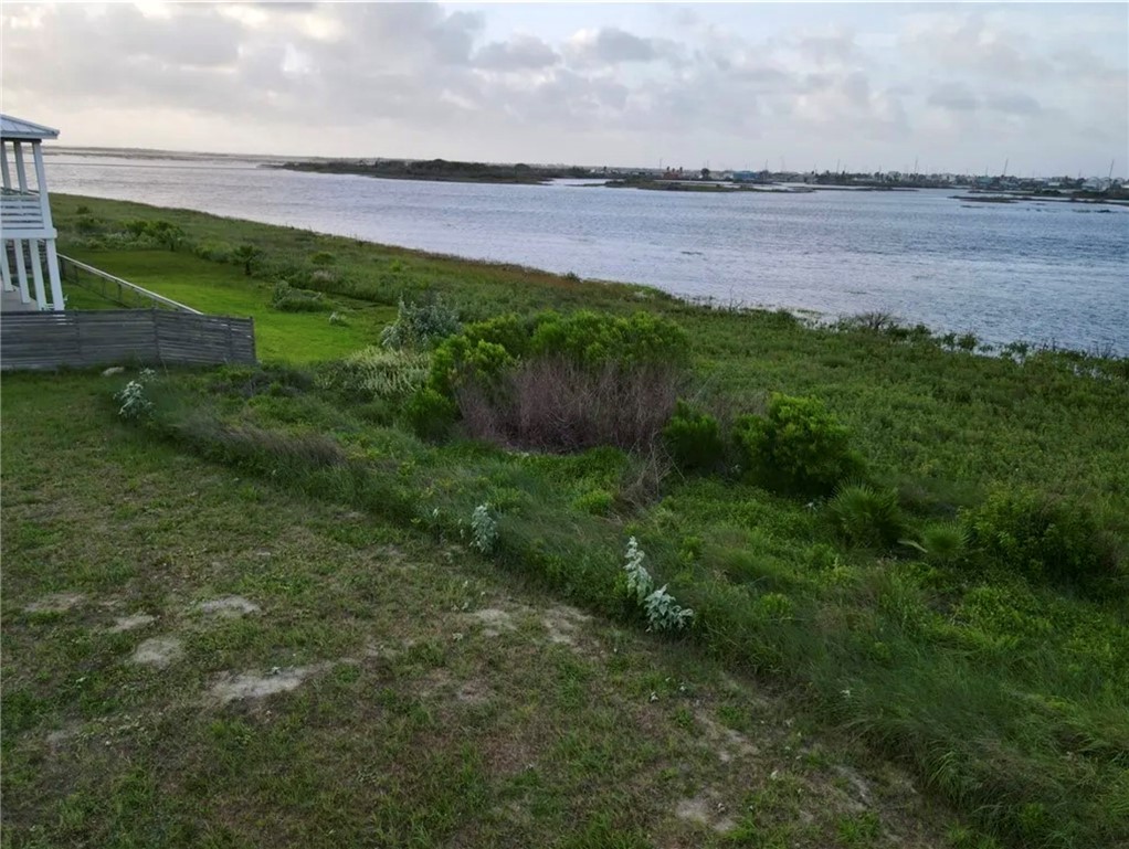 360 Paradise Pointe Drive Port Aransas TX 78373