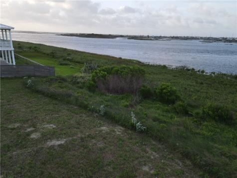 360 Paradise Pointe Drive Port Aransas TX 78373