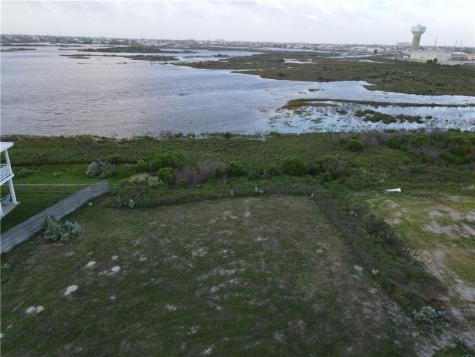 360 Paradise Pointe Drive Port Aransas TX 78373