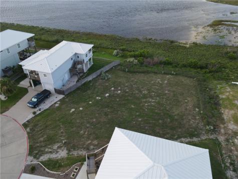 360 Paradise Pointe Drive Port Aransas TX 78373