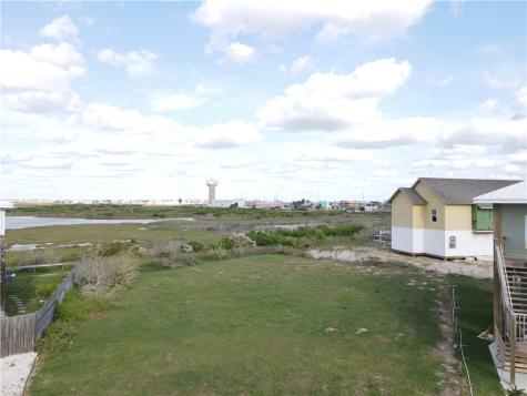 360 Paradise Pointe Drive Port Aransas TX 78373