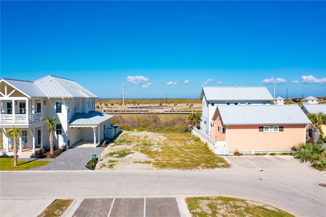 607 Center Square W Port Aransas TX 78373