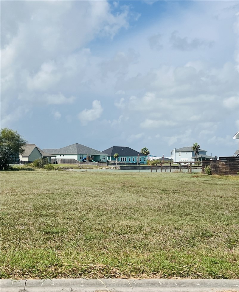31 Southpointe Circle Rockport TX 78382