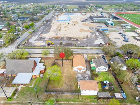 718 Mcintyre Avenue Taft TX 78390