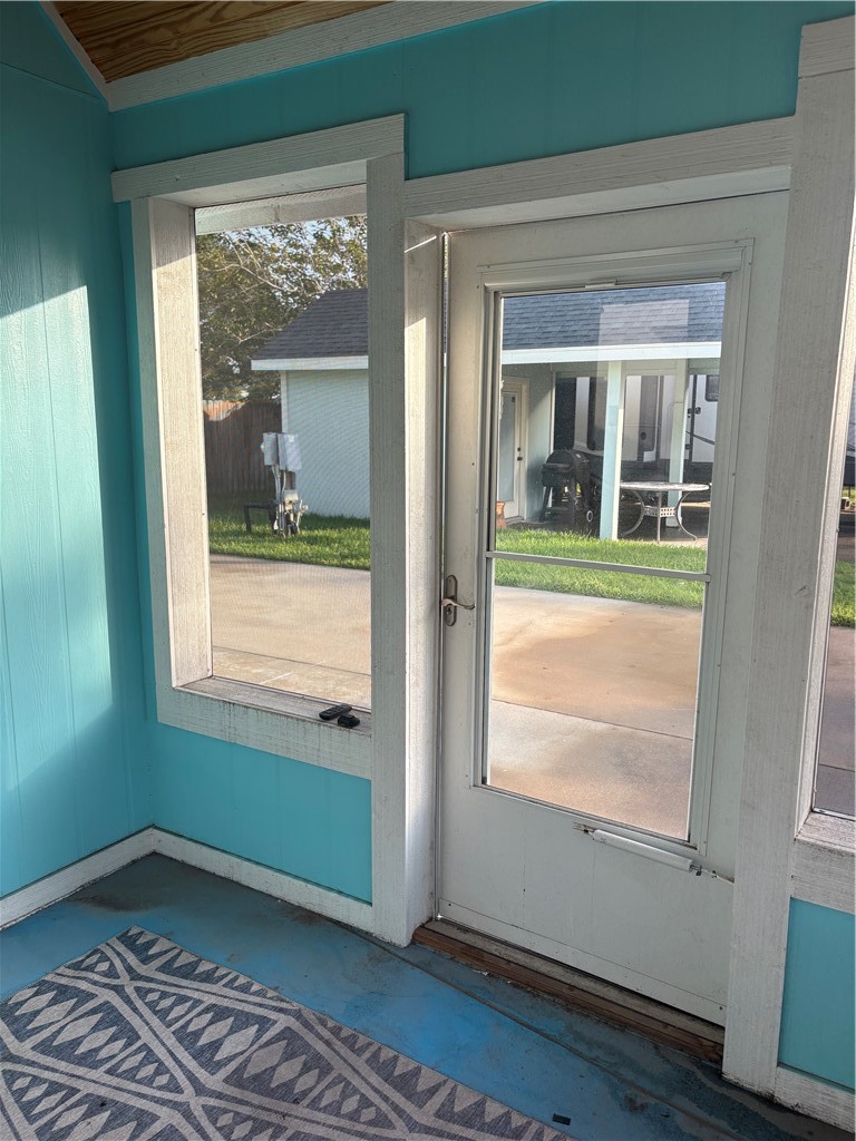 1406 W Corpus Christi Street Rockport TX 78382