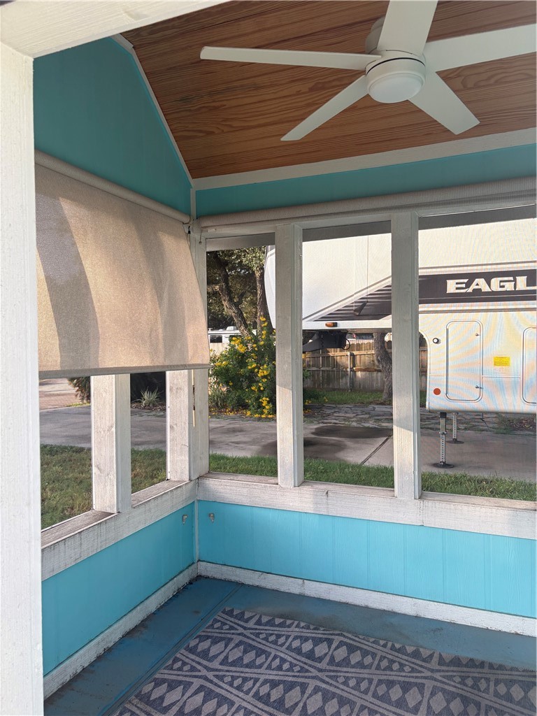 1406 W Corpus Christi Street Rockport TX 78382