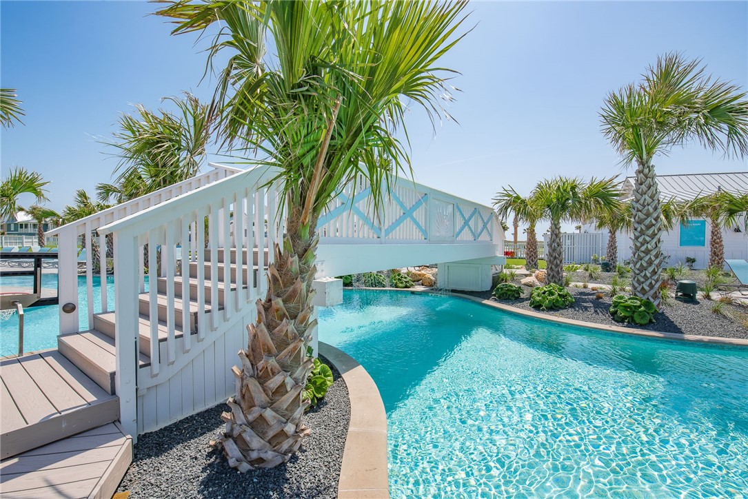 102 Yaupon Lane Port Aransas TX 78373