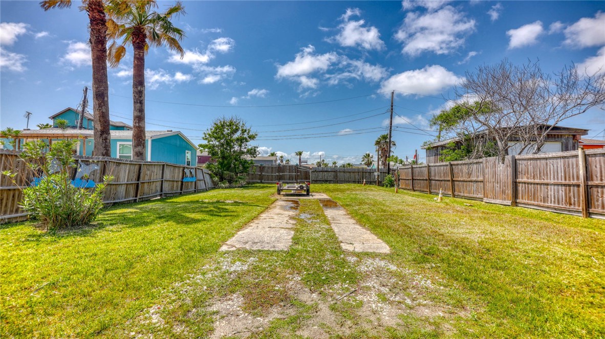 Port Aransas TX, 1510 Whispering Sands Street