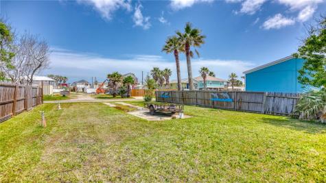1510 Whispering Sands Street Port Aransas TX 78373