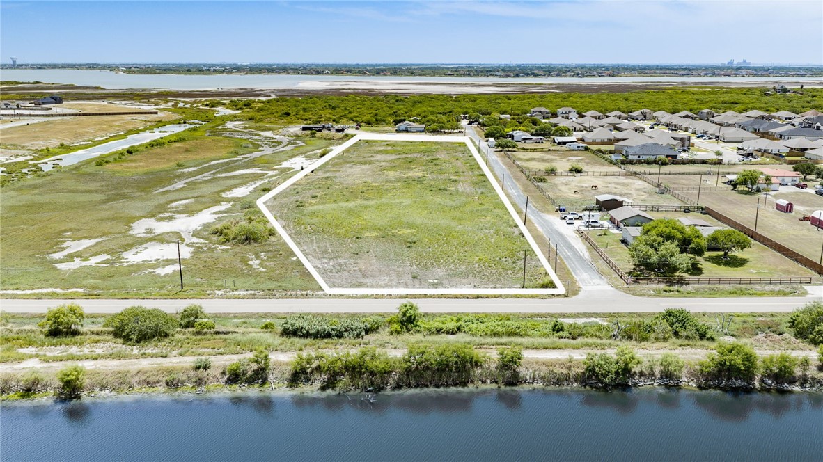 7602 County Road 7b Corpus Christi TX 78414