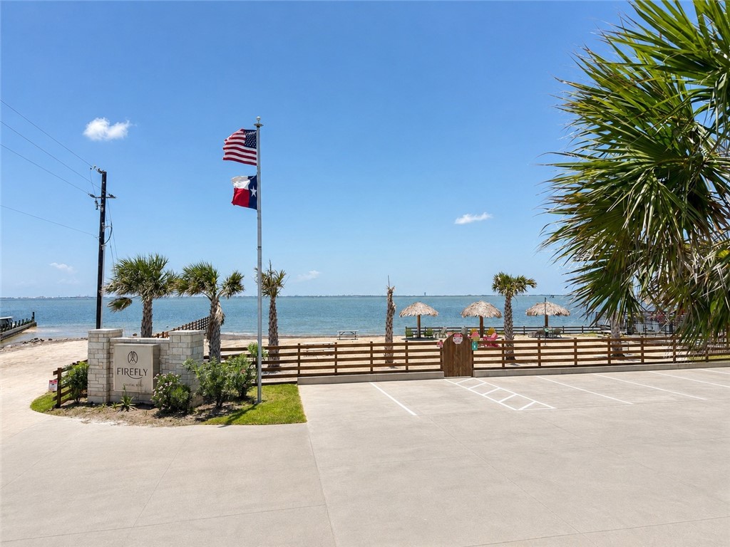 101 Caribbean Drive 5 Corpus Christi TX 78418