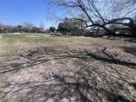 1002 S State Highway 359 Mathis TX 78368