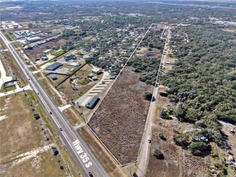 4317 Highway 35 S Rockport TX 78382