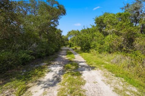 1003 Rowe Street Rockport TX 78382