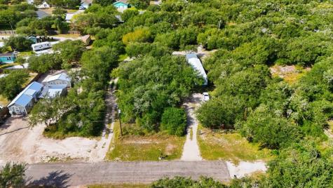 1003 Rowe Street Rockport TX 78382