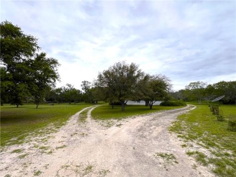 107 Lago Drive Sandia TX 78383