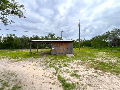 107 Lago Drive Sandia TX 78383