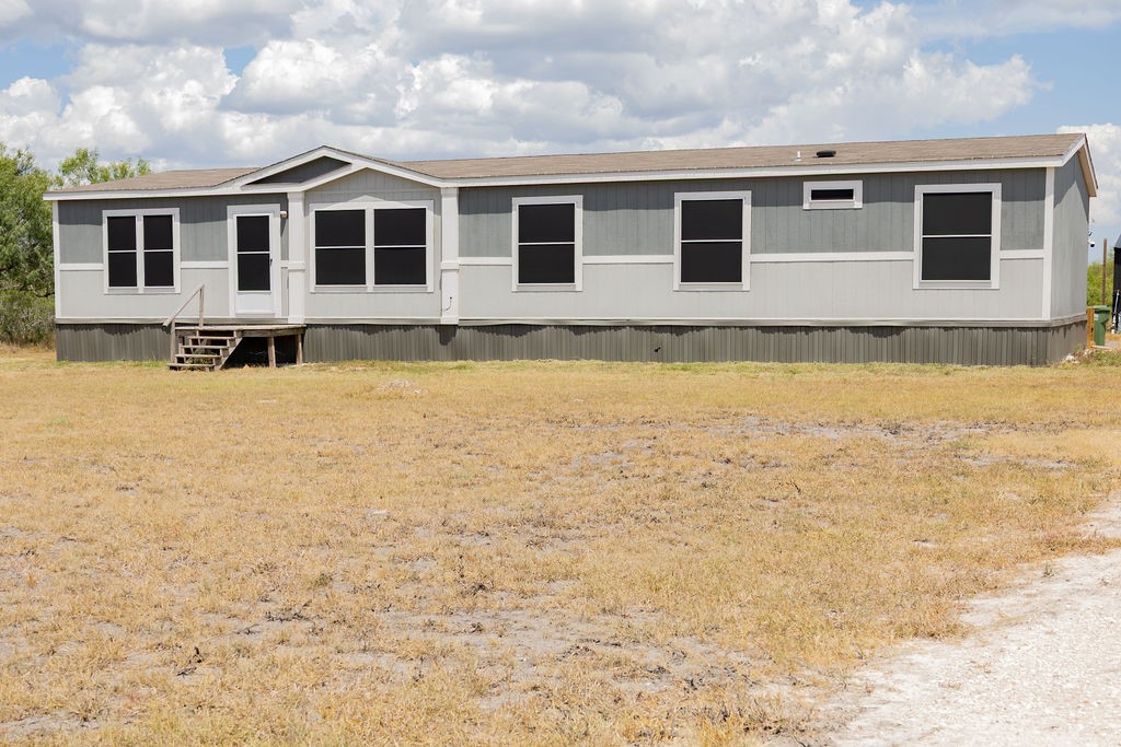 334 County Road 2391 Orange Grove TX 78372