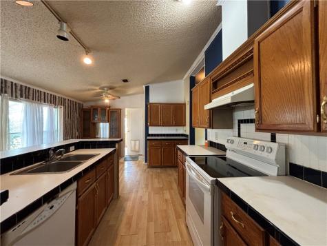 568 Jennifer Orange Grove TX 78372