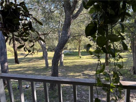 2168 River Oaks Skidmore TX 78389