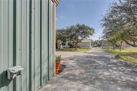 313 Rowe Street Rockport TX 78382